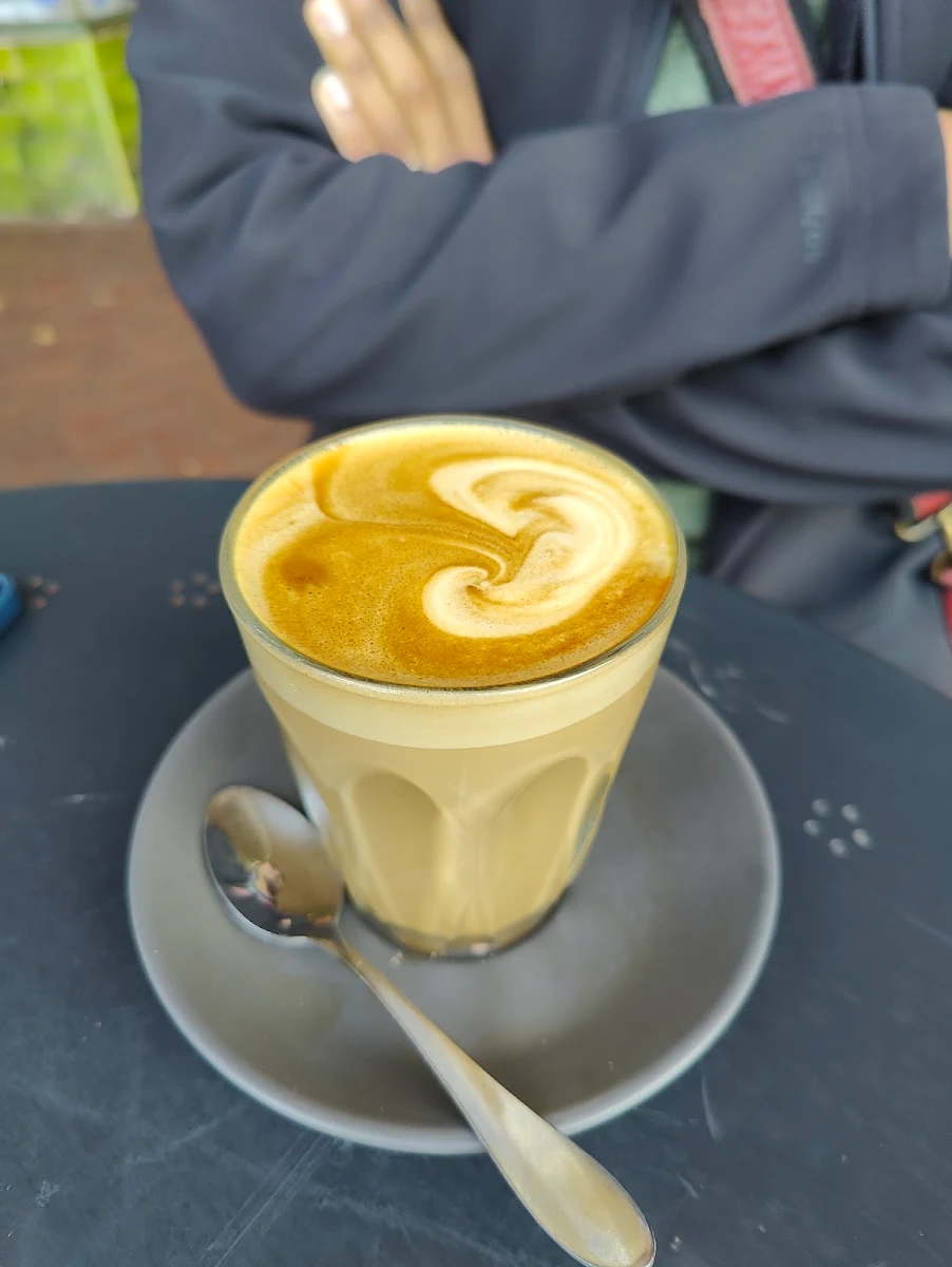 Highlights, Saki’s Coffee