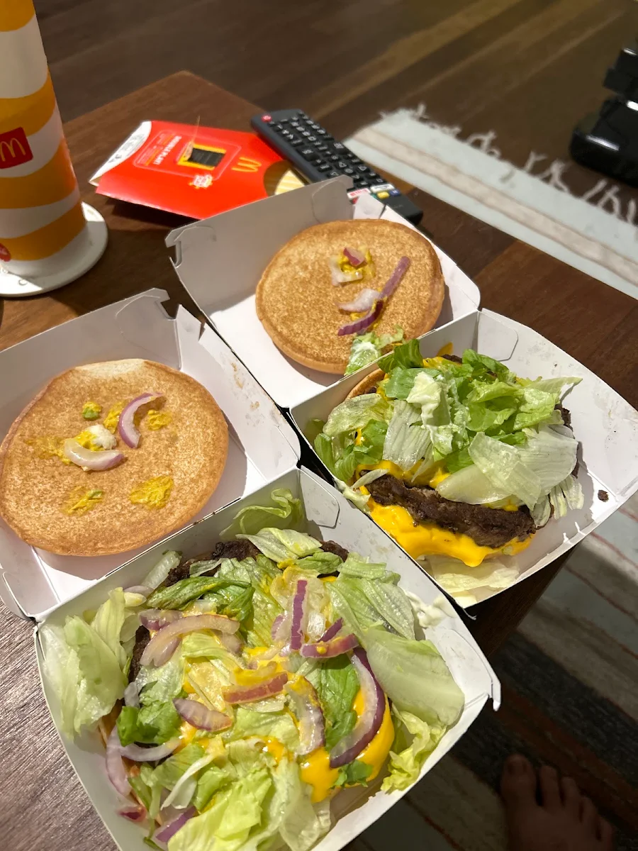 Highlights, McDonald's Calliope Travel Centre