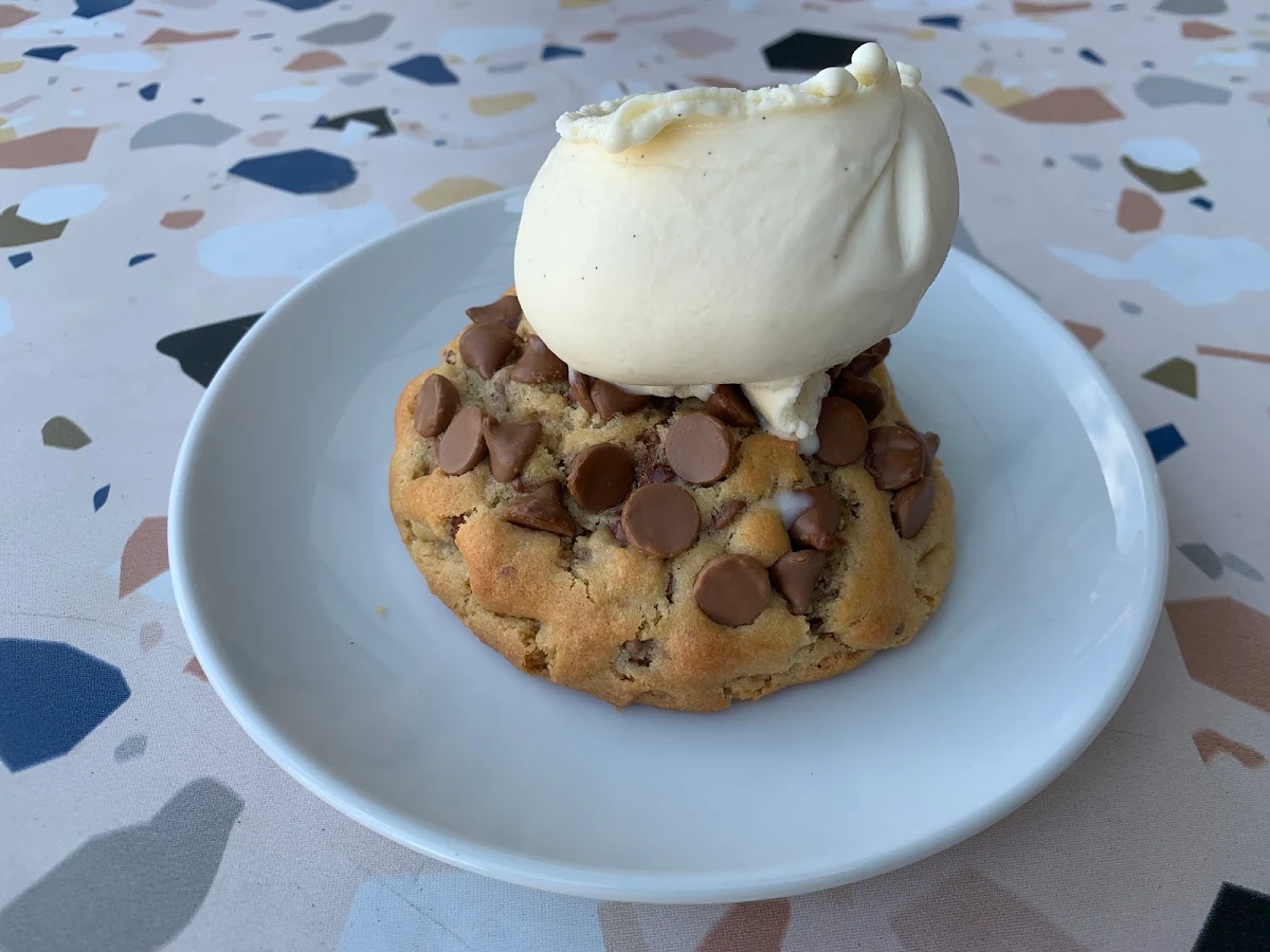 Highlights, La Bomb Cookies & Gelato