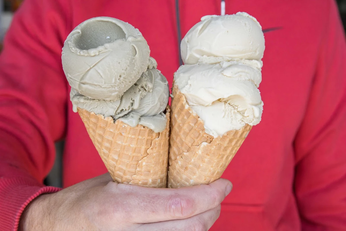 Highlights, La Bomb Cookies & Gelato