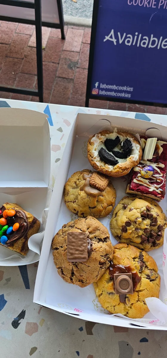 Highlights, La Bomb Cookies & Gelato