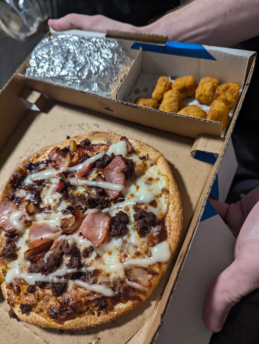 Highlights, Domino's Pizza Wyalla
