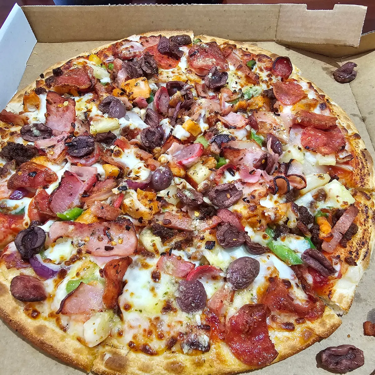 Highlights, Domino's Pizza Wyalla