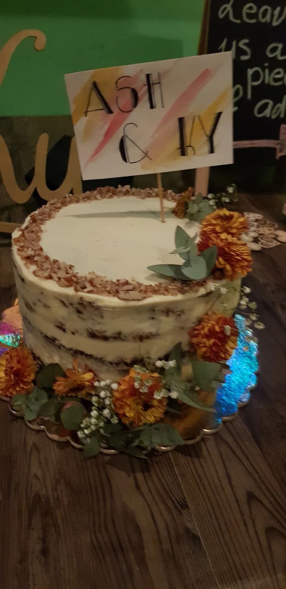 Cake, Shady Palms Cafe & Bar