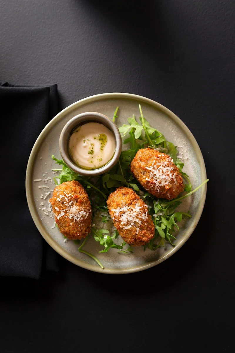 Highlights, Restaurant Two14