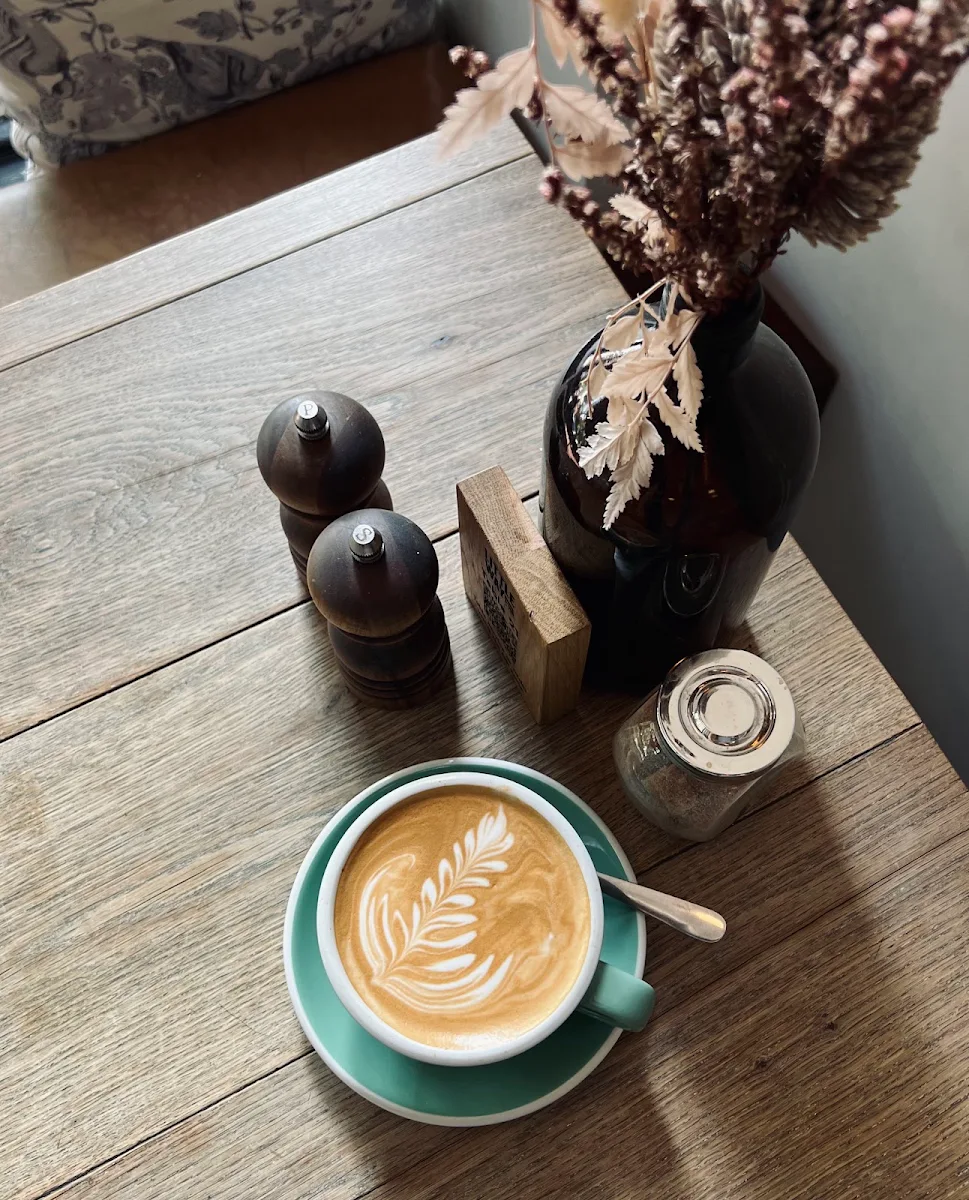 Flat White, Little Way
