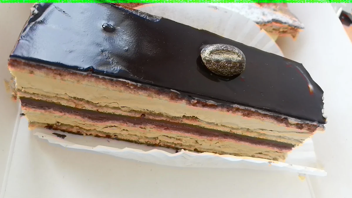 Opera House Slice, Manubread