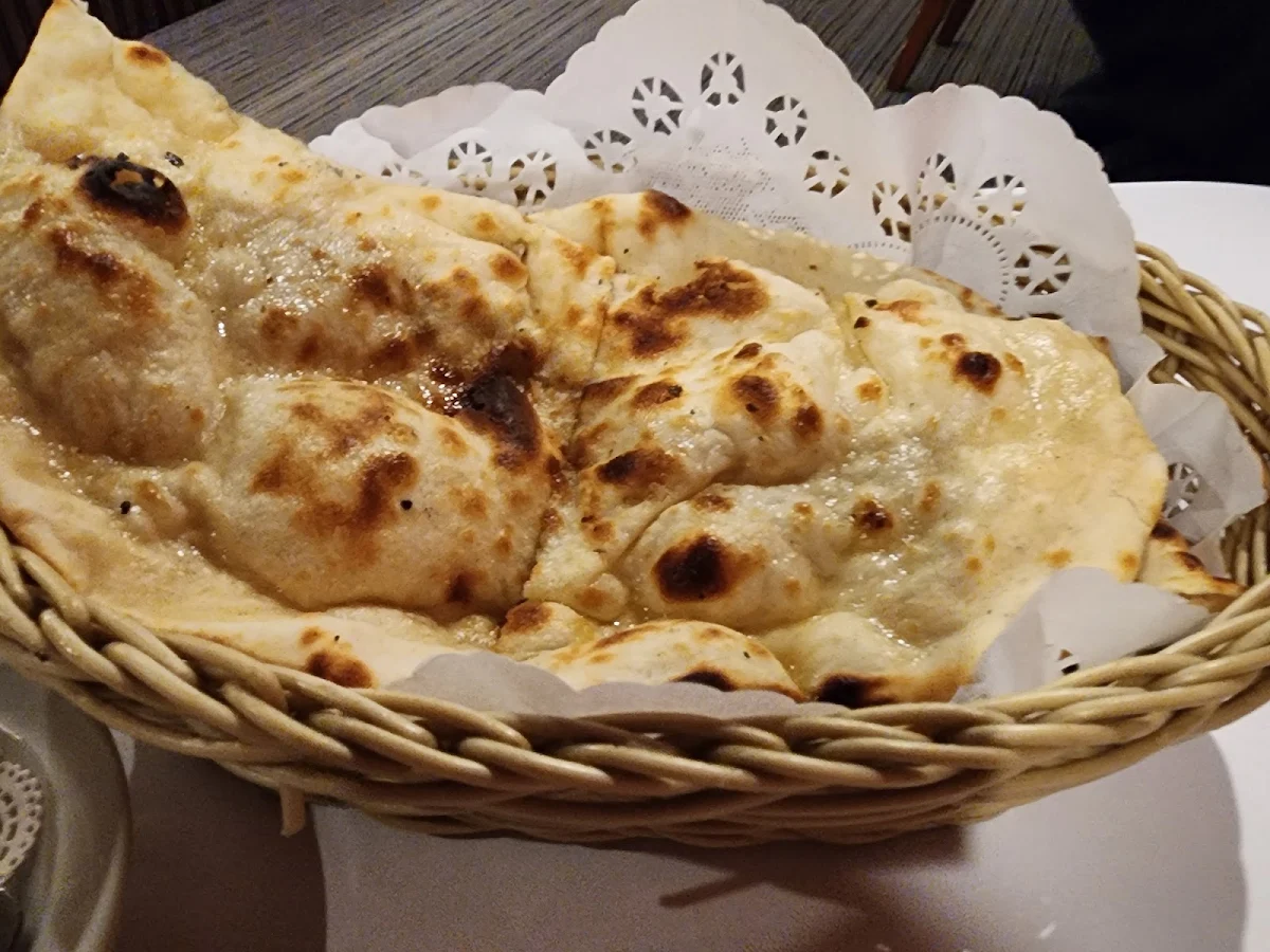 Garlic Naan, Punjabi Hut Indian Restaurant