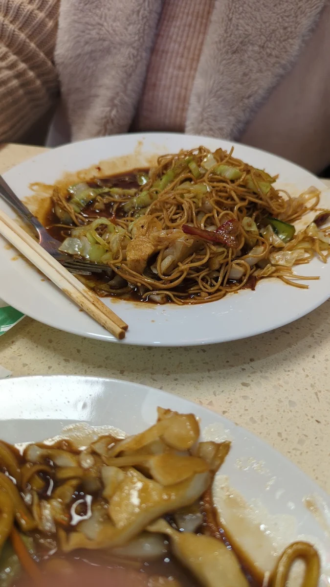 Highlights, Dave's Noodles