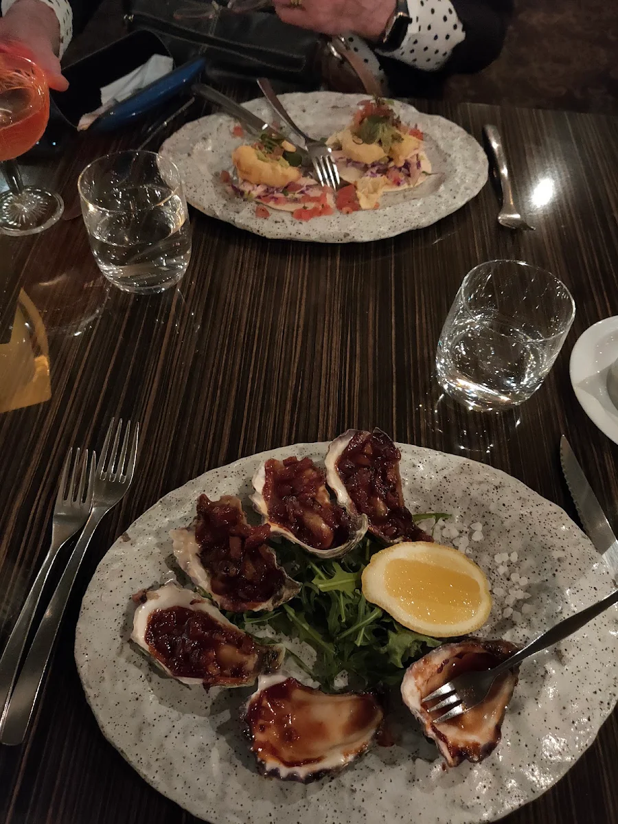Oysters Kilpatrick