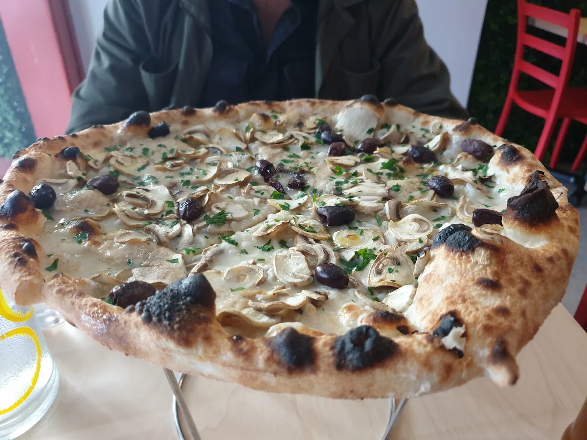 Vega, Rosso Pomodoro Bondi Junction