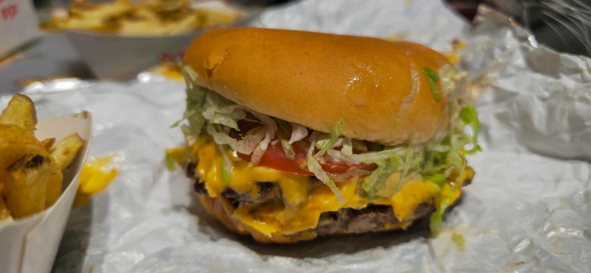 Bacon Double Cheeseburger, Slim's Quality Burger