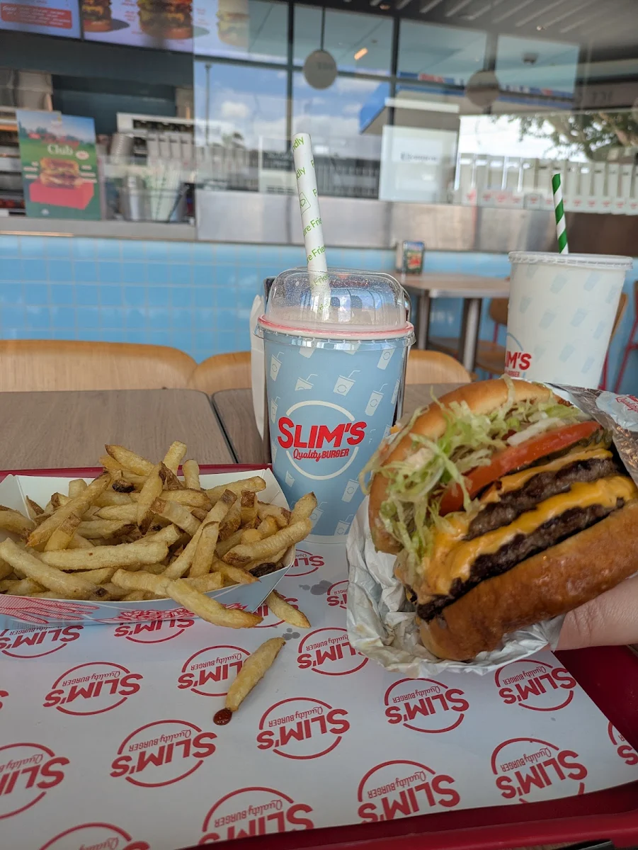 Highlights, Slim's Quality Burger