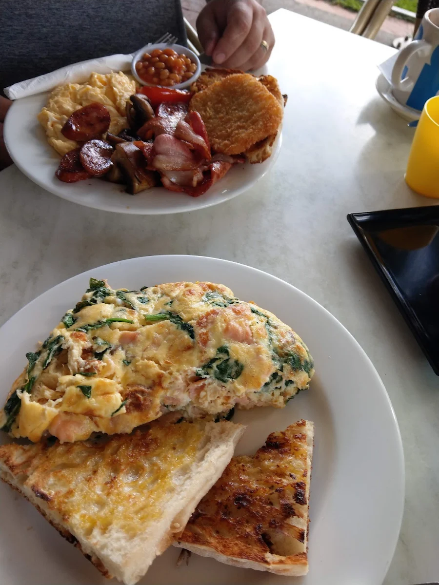 Highlights, Little Bloomfield Cafe & Wine Bar