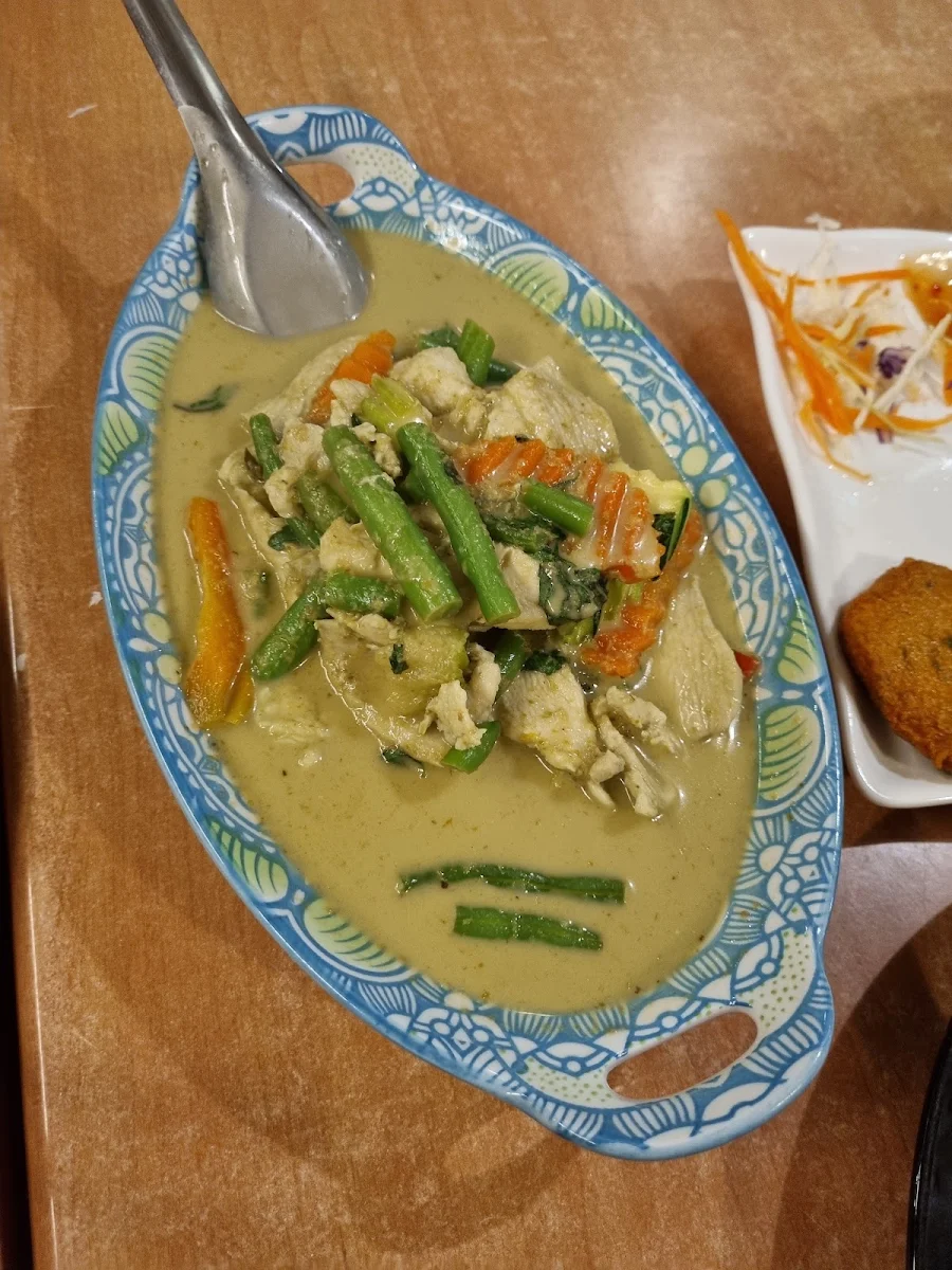 Green Curry Chicken