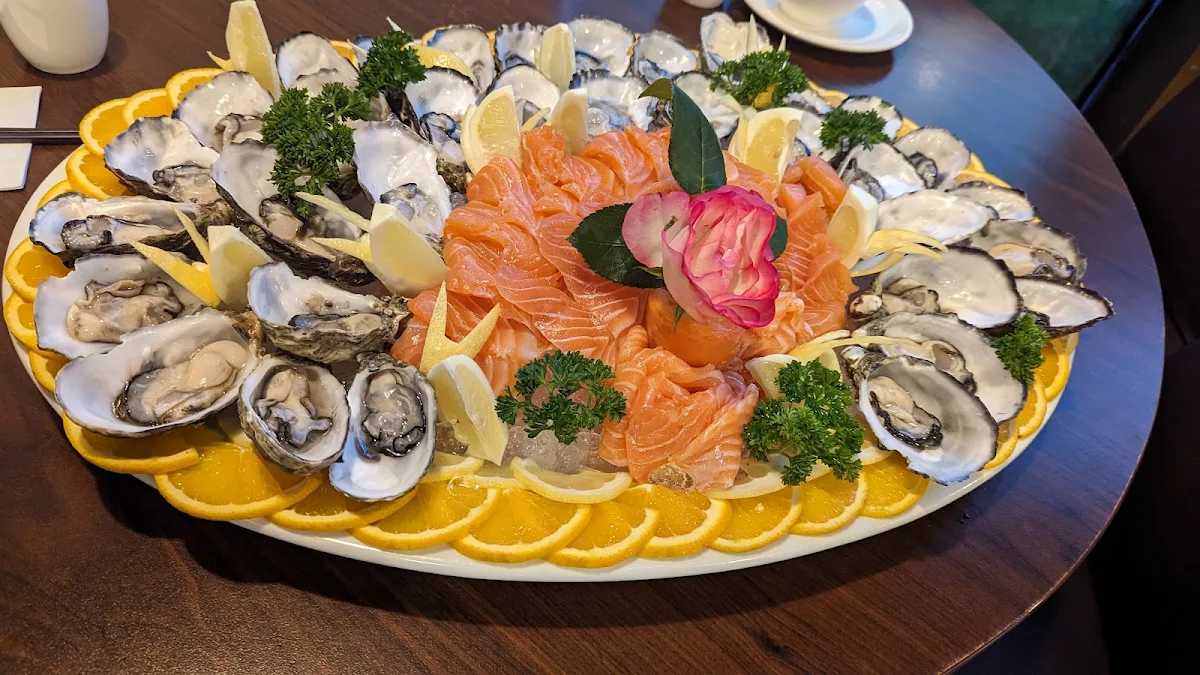 Fresh Seafood Combination Sashimi