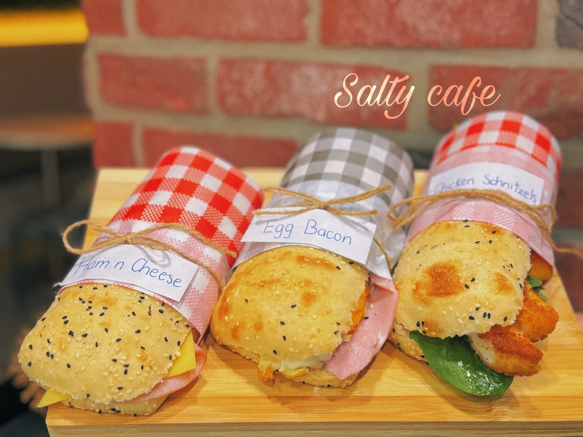 Highlights, SALTY CAFE