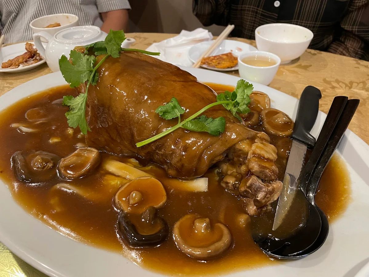 Highlights, Wong Wong's Kitchen