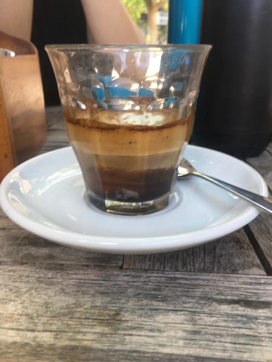 Long Macchiato, Burleigh Baker