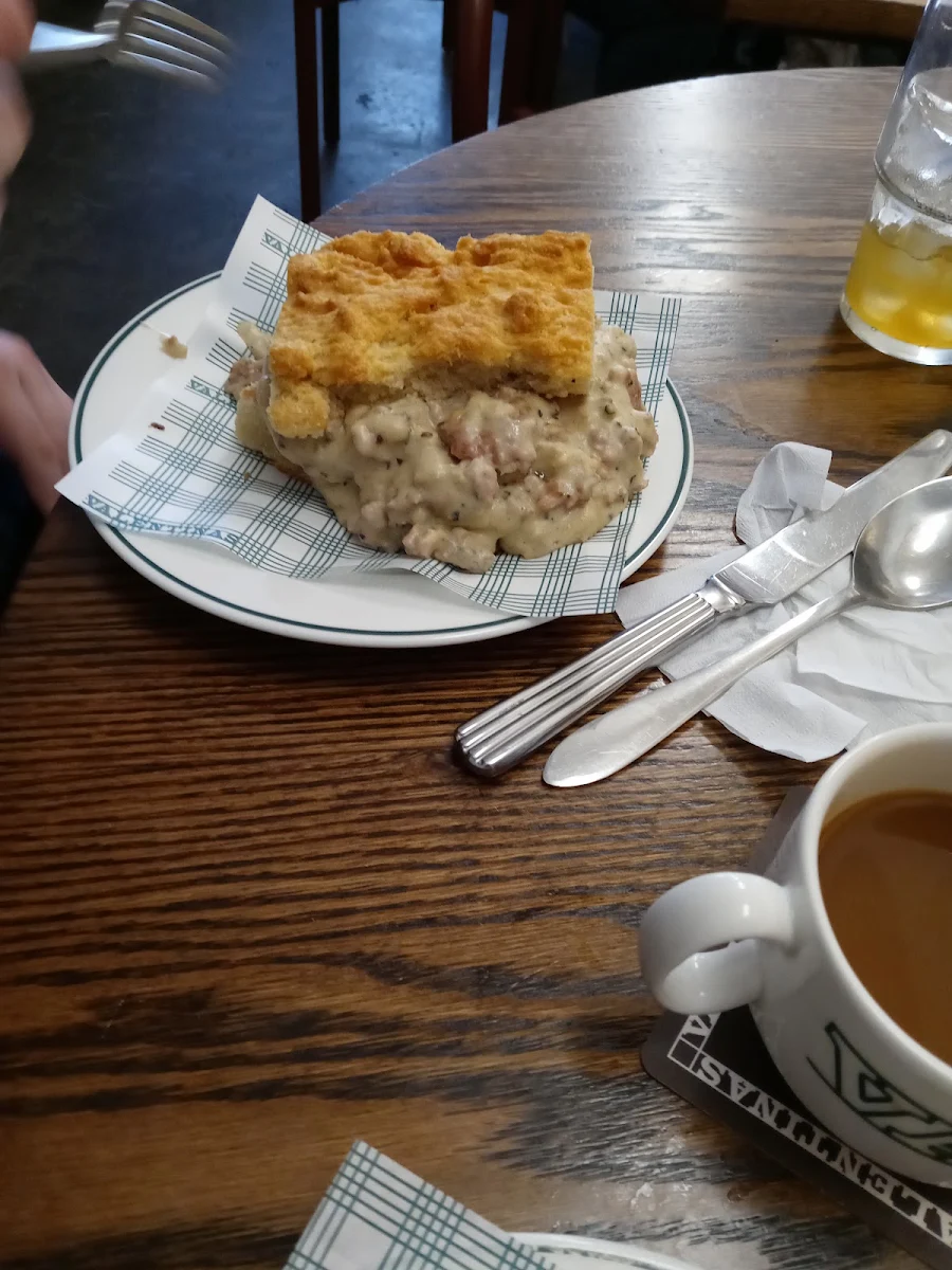 Biscuits and Gravy, Valentinas Sydney