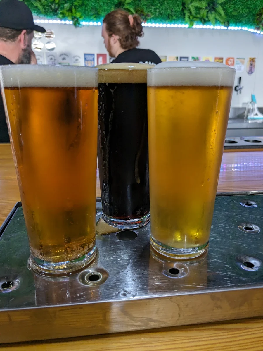 Highlights, Dad & Dave's Brewing