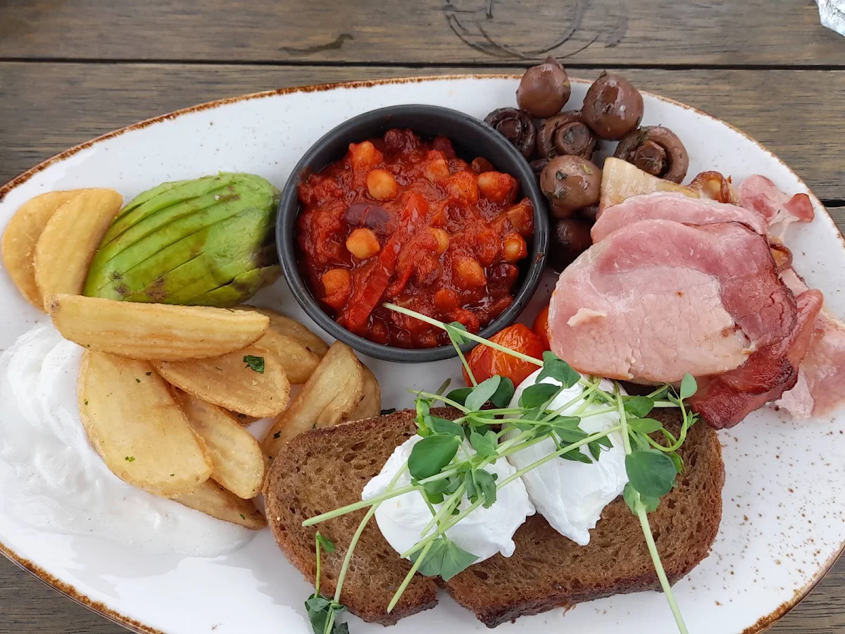 Champagne Breakfast, Restaurant Cuvée