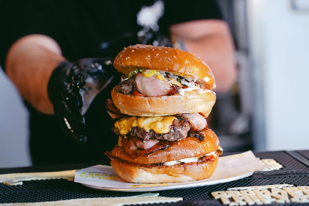 Highlights, Hello Harry The Burger Joint (Park Ridge)