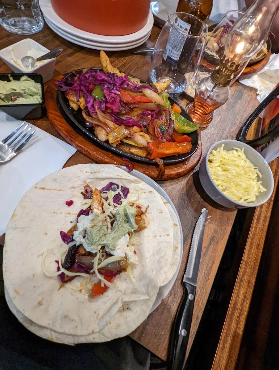Fajitas, Mexican Cantina From Los Argentinos