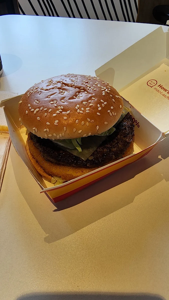Cheesy Beef Burger