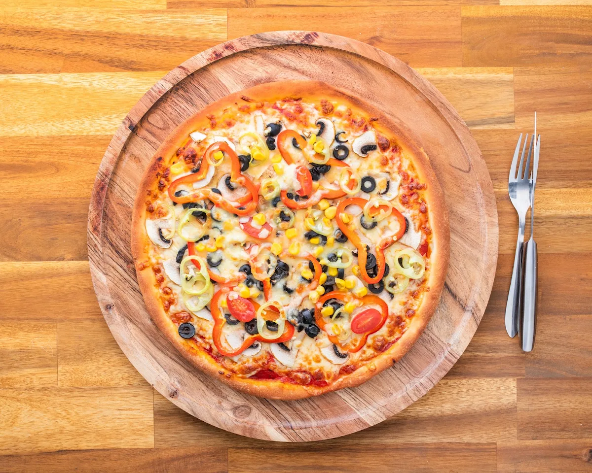 Highlights, Pizza & More