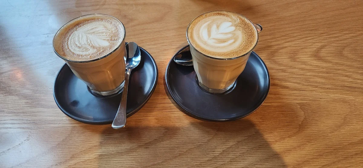Flat White, Dante's Espresso Bar