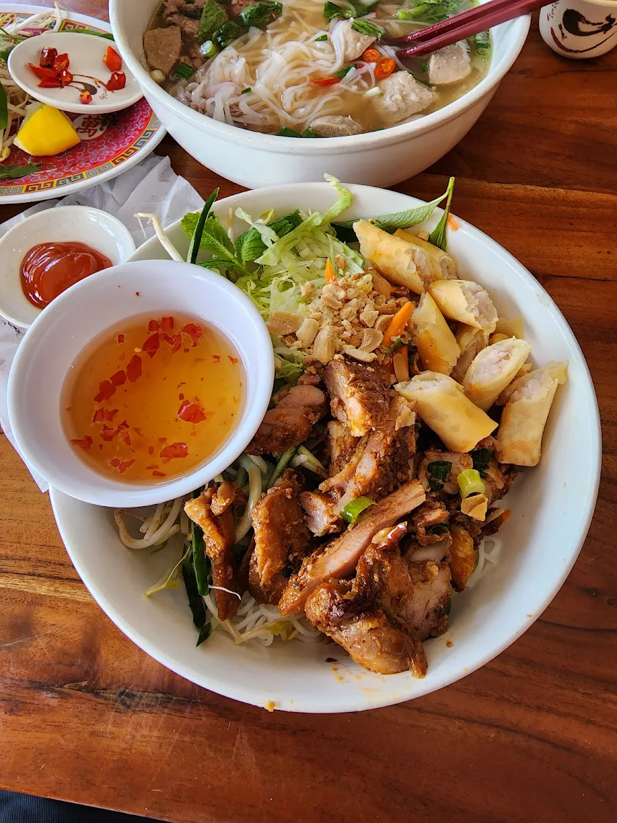 Grilled Chicken Pho