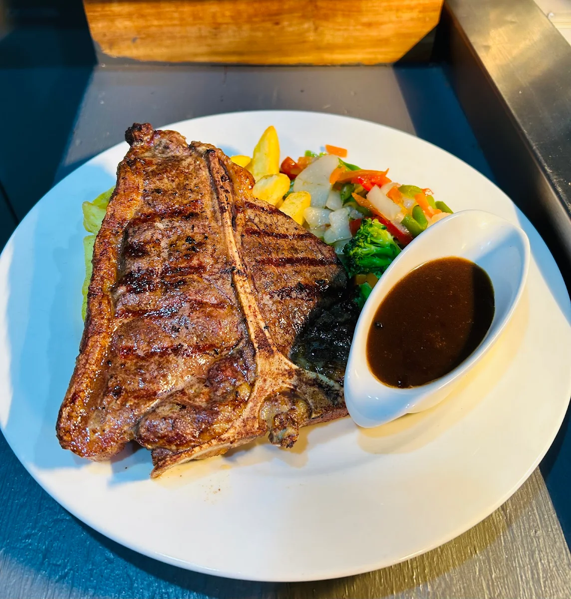 T-Bone, Restrobar Goondiwindi