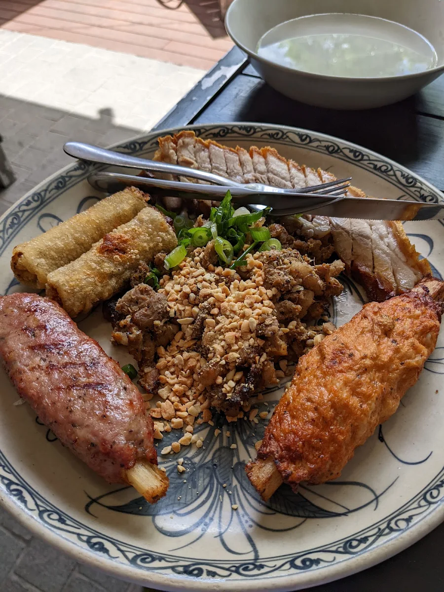 Roll Yourself Rice Paper Rolls