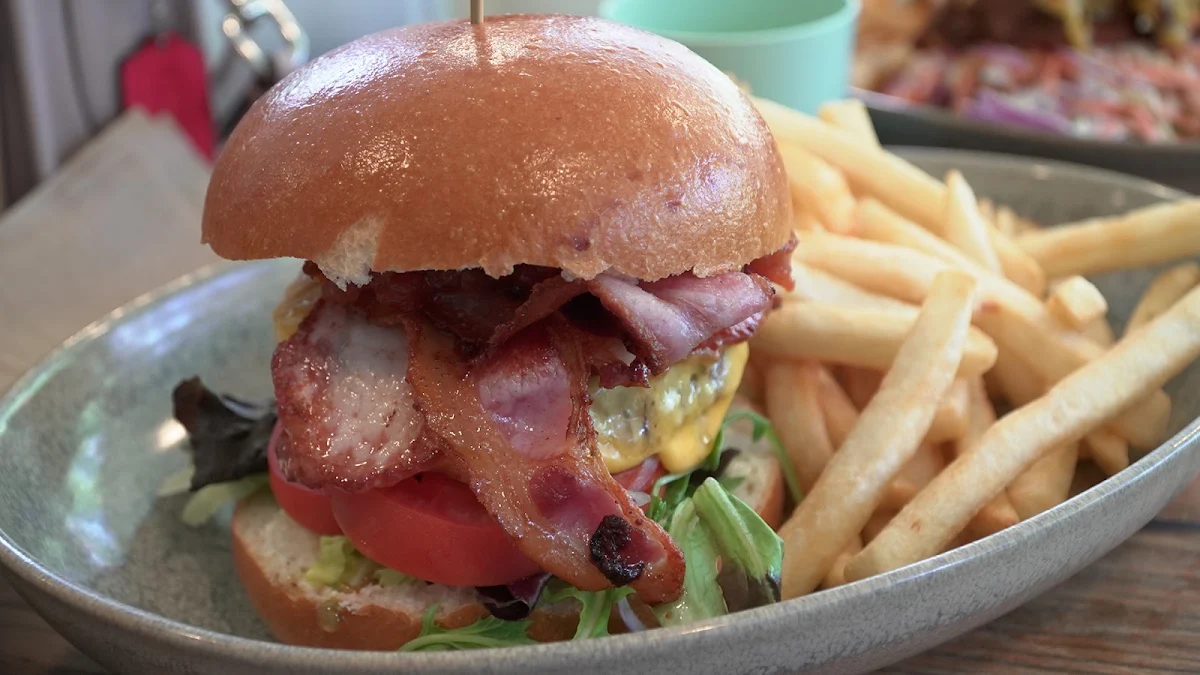 Beef Burger, Sanctuary Harvest Zoo Cafe