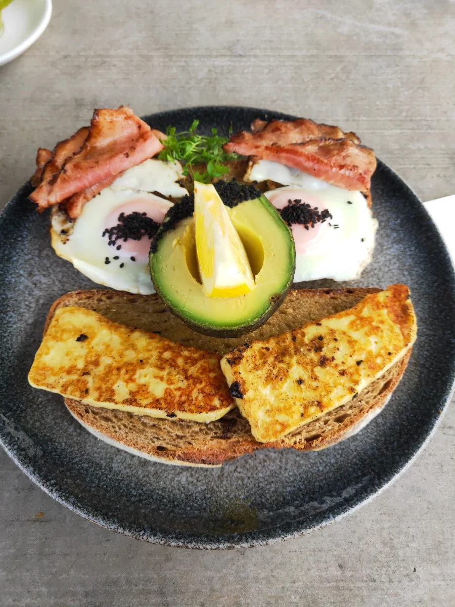 Eggies on Toast with Extras