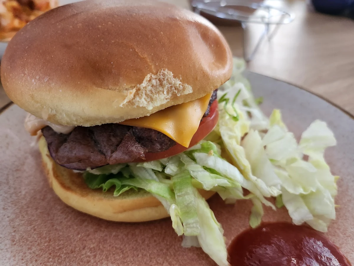 Famous Burger, Burgers On Broadway Ermington