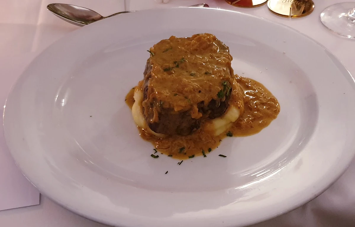 Steak, Ecco Ristorante