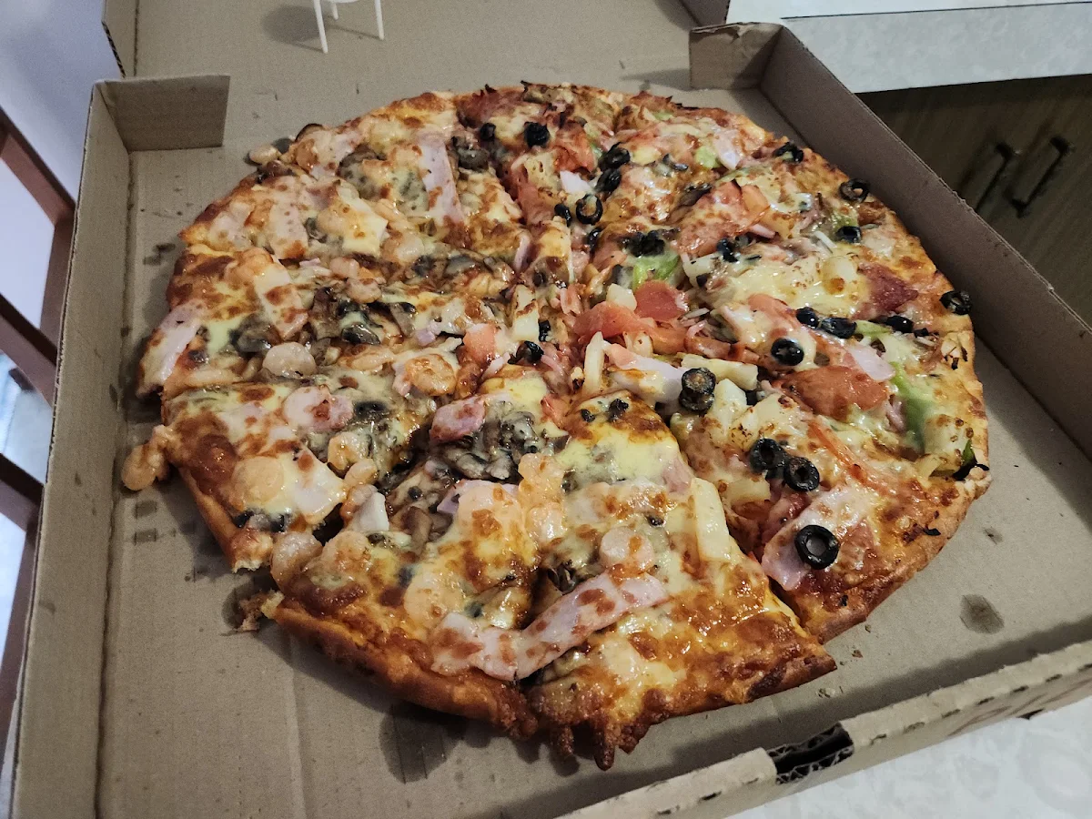 Highlights, Padbury Pizza