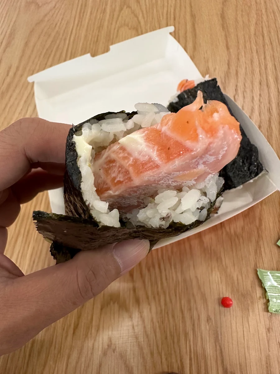 Highlights, Sushi Hub Fountain Gate 2