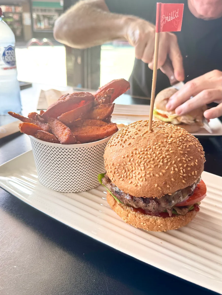 Famous Grill'd Chips, Grill'd Leederville
