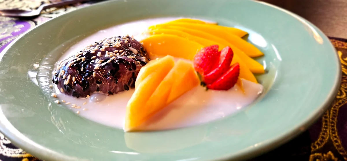 Covonut Black Sticky Rice Dessert Delicios