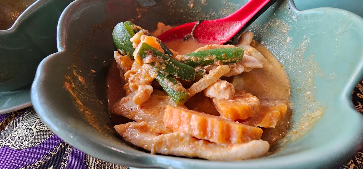 Ixed Vegetables with Peanut Sauce