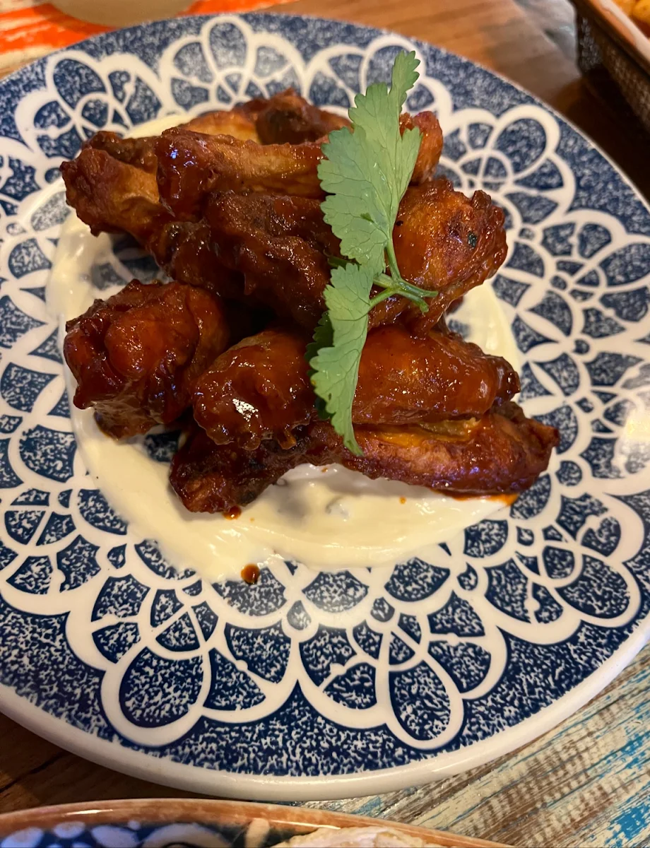Buffalo Wings, La Cabra Mexican - Hawthorn