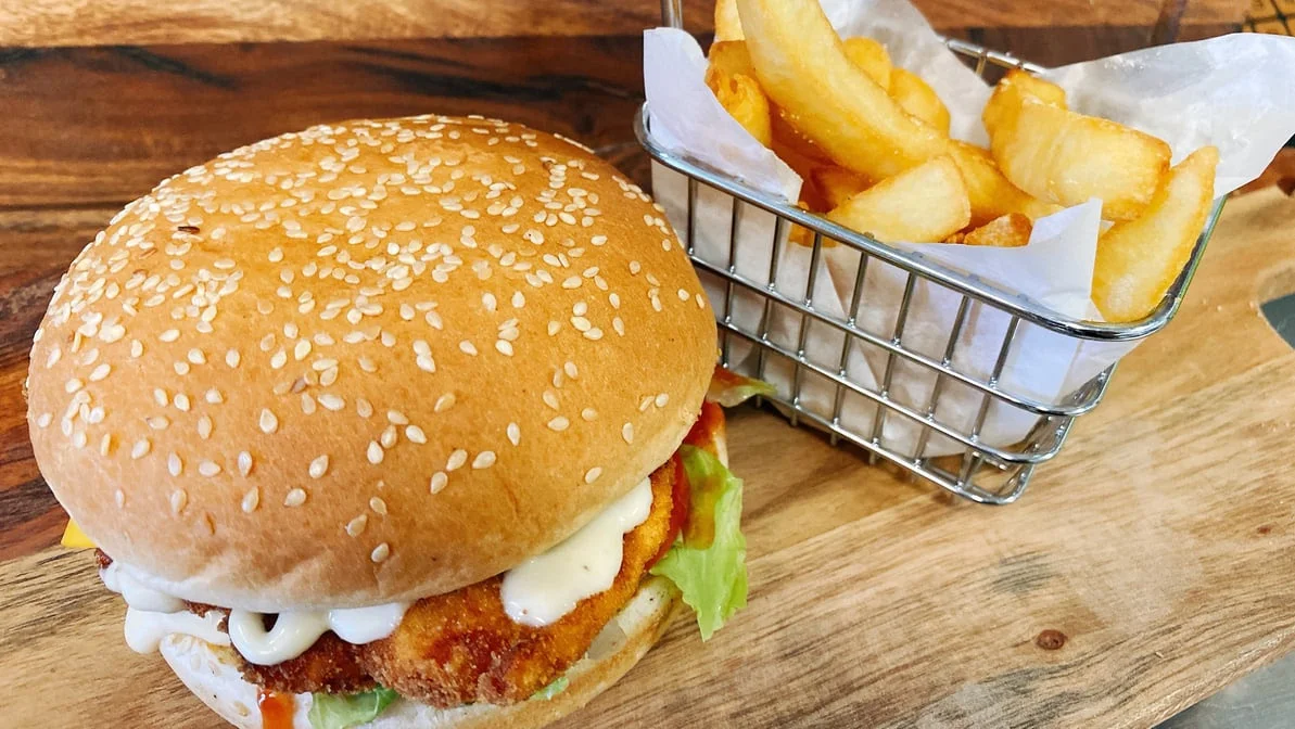 Highlights, Buddy's Cafe & Takeaway