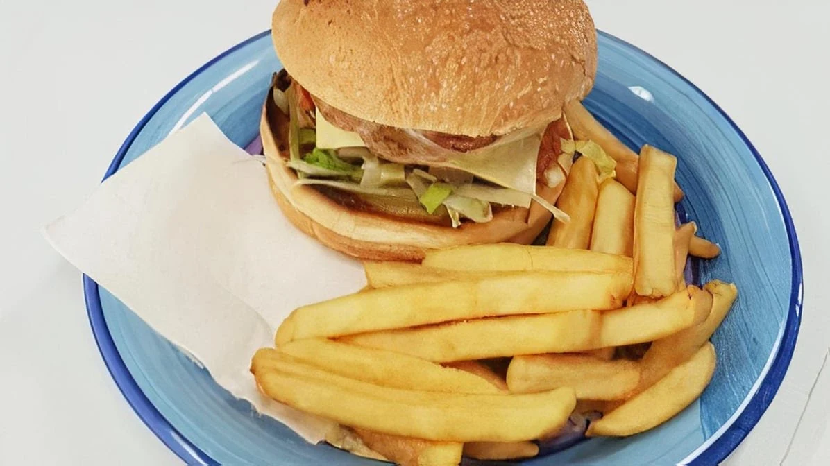 Highlights, Buddy's Cafe & Takeaway