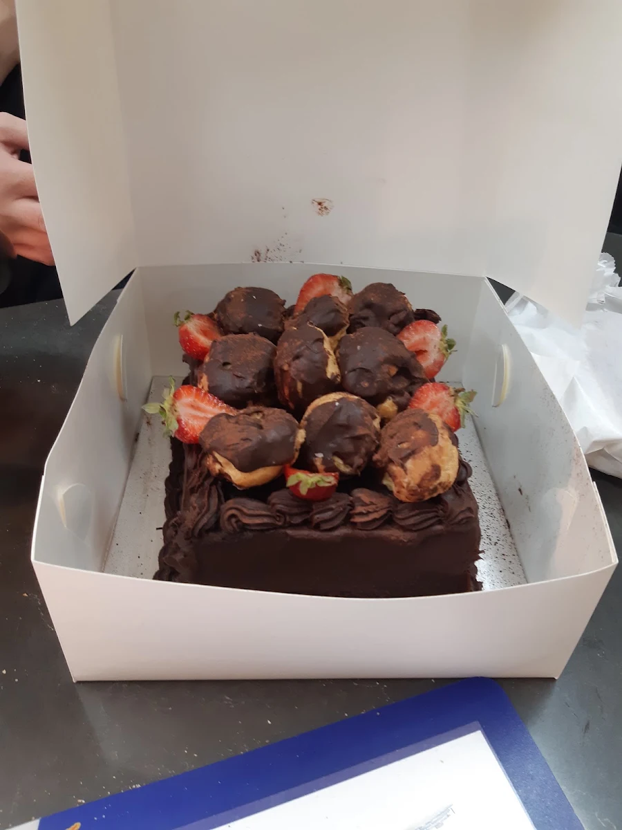 Highlights, Vaccari's East Griffith Bakery