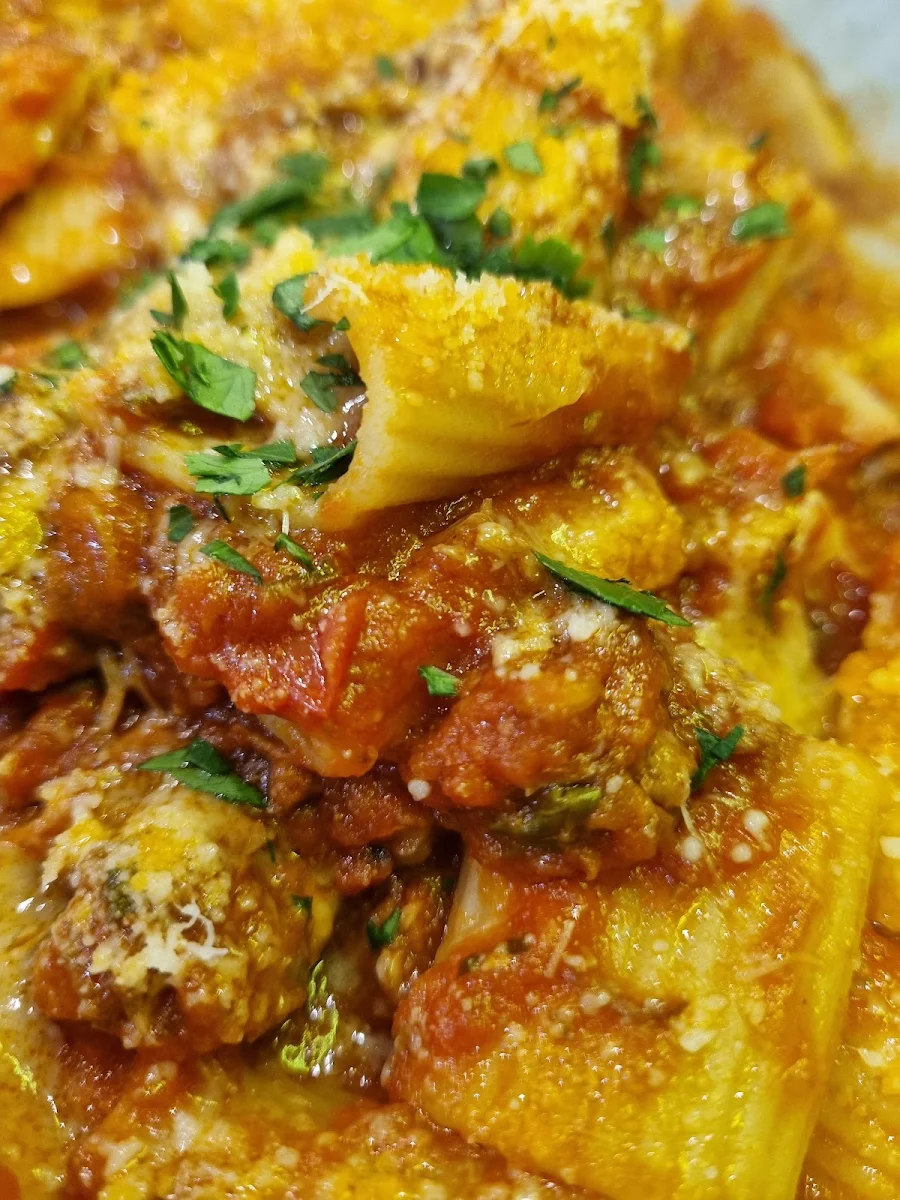 Ragu Meat Sauce with Rigatoni