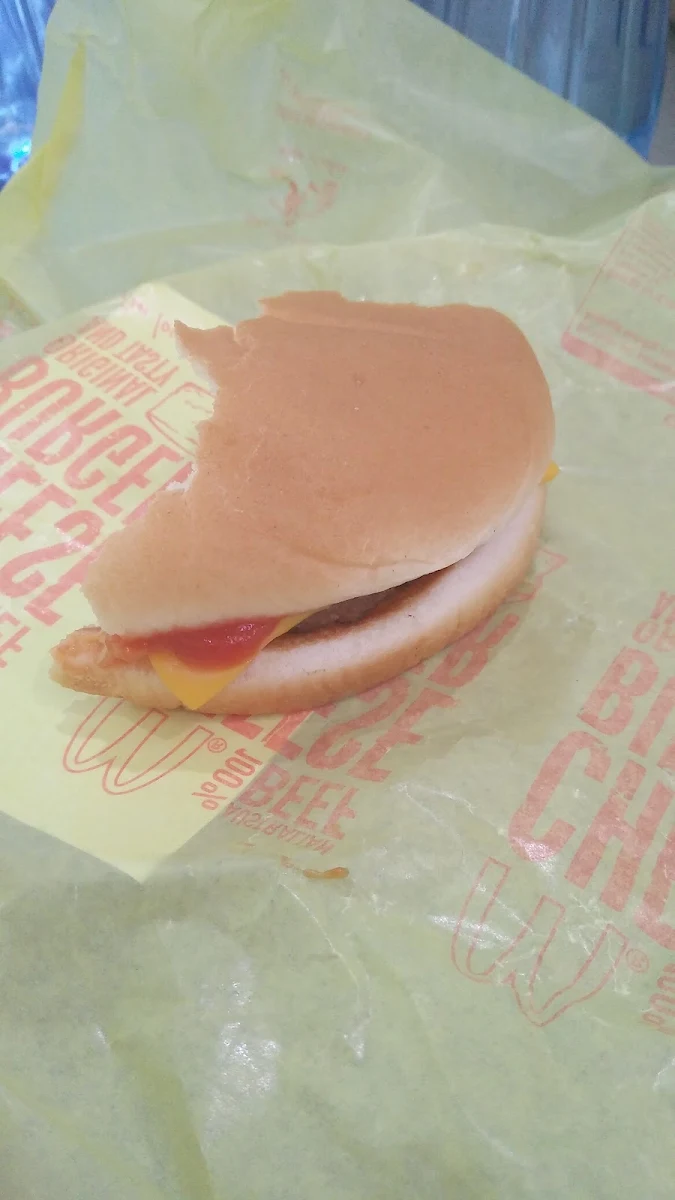 Cheeseburger, McDonald's Canberra City