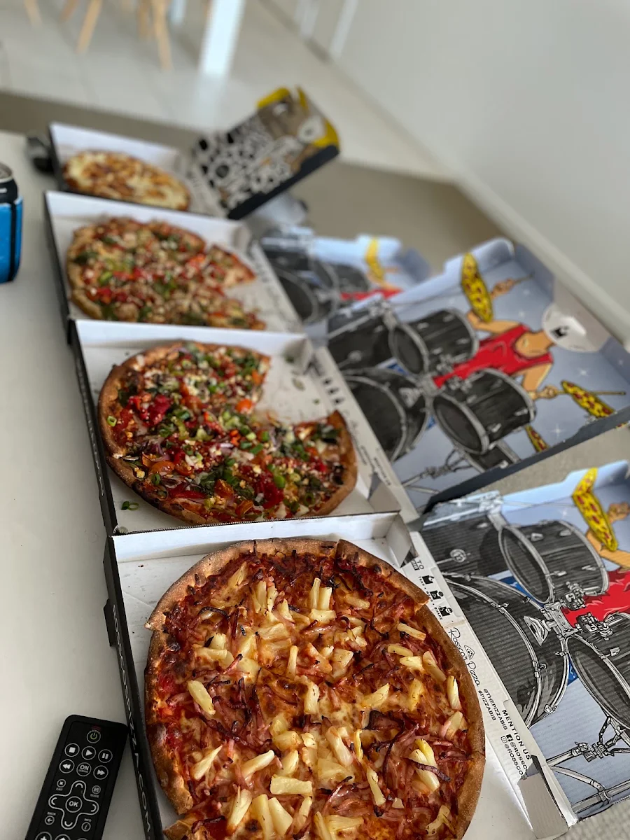 Highlights, Rossco's Pizza